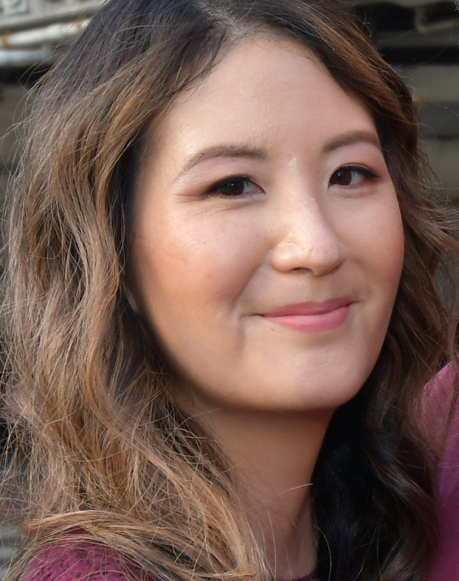 Laura S. - Optician